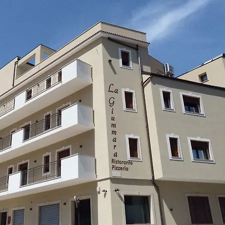 Bed & Breakfast La Giummara 3*